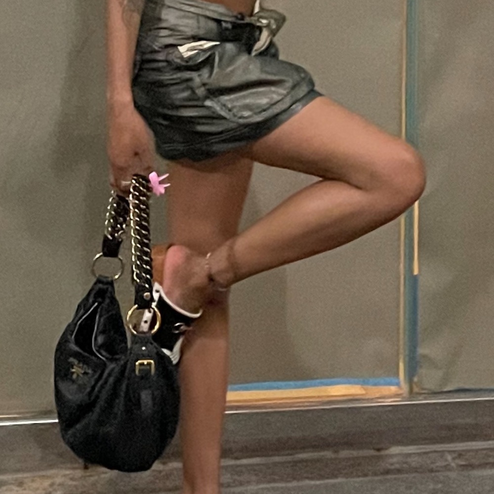 Gucci x Adidas Clogs - Picture 2 of 4
